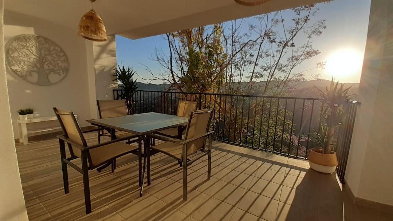 פריחיליאנה Apartamento Del Sol מראה חיצוני תמונה